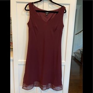 SLNY Burgundy  Sleeveless Dress